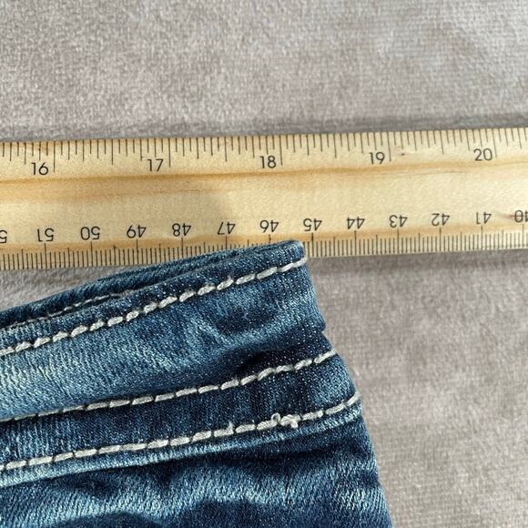 Y2K Miss Me Embellished Dark Wash Denim Capri Pants - Picture 8 of 8